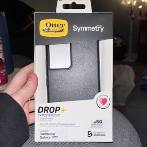 Samsung Galaxy S22 Otterbox Symmetry case (Black)